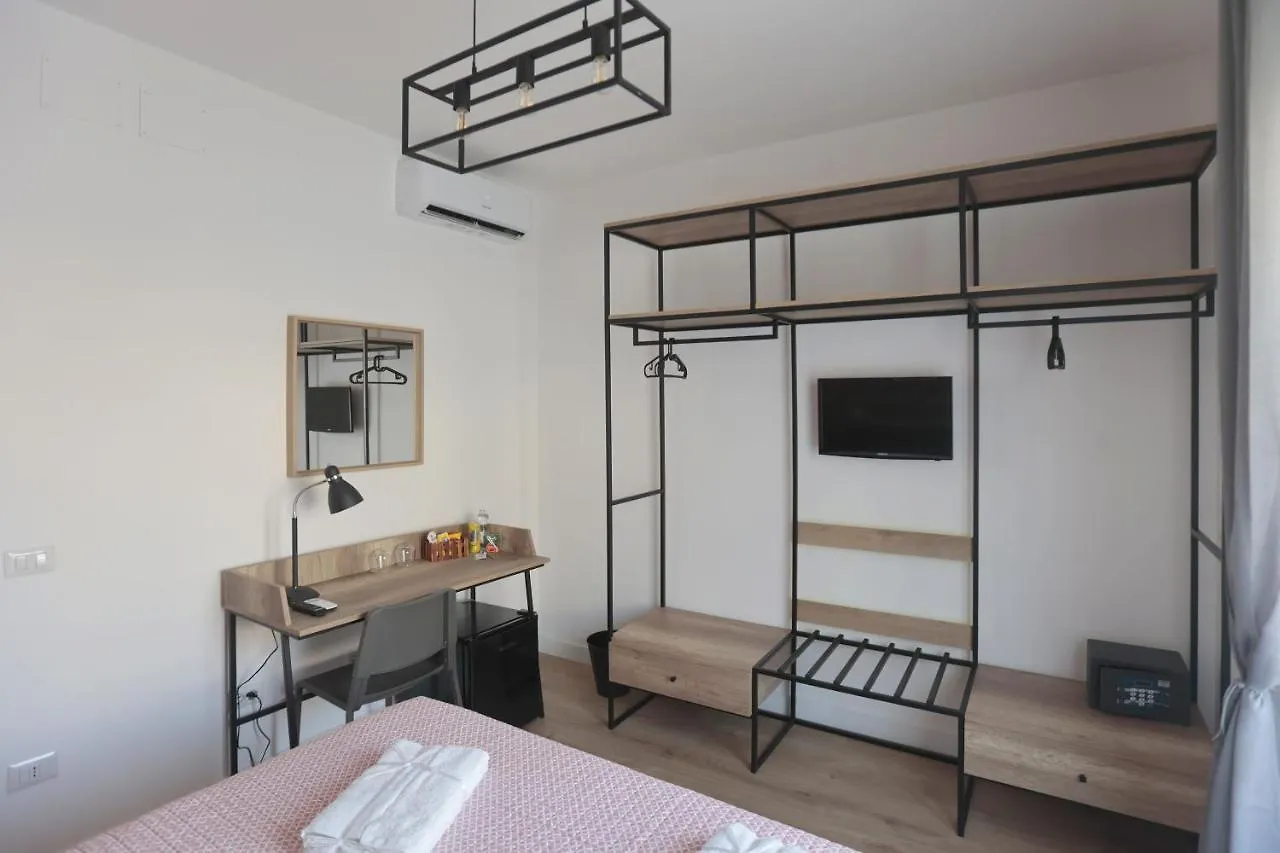 Angio Holiday Rooms Neapel